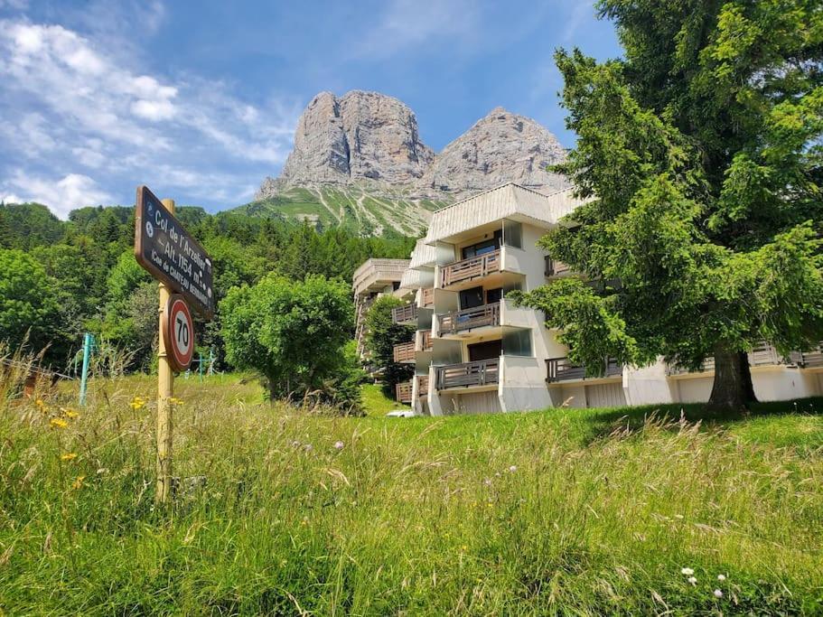 Appartement Col De L'Arzelier Chateau-Bernard Ngoại thất bức ảnh